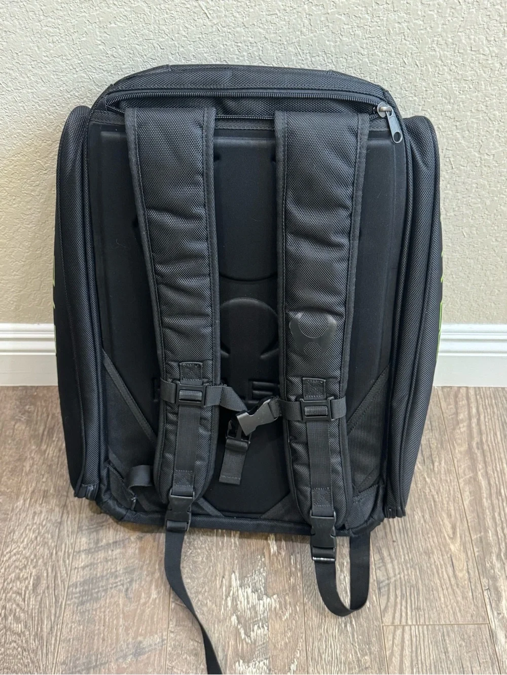 HYLETE Icon 6-in-1 60L Convertible Backpack Travel Gym Duffel Black
